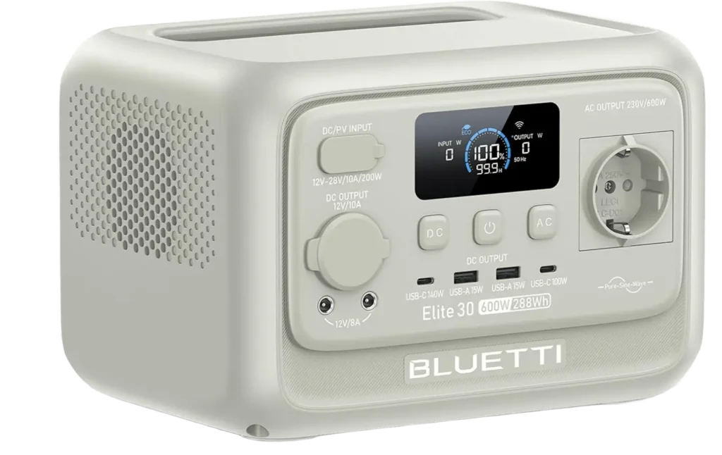 Estación de energía portátil Bluetti Elite 30 V2 de 600W y 288Wh en uso outdoor.