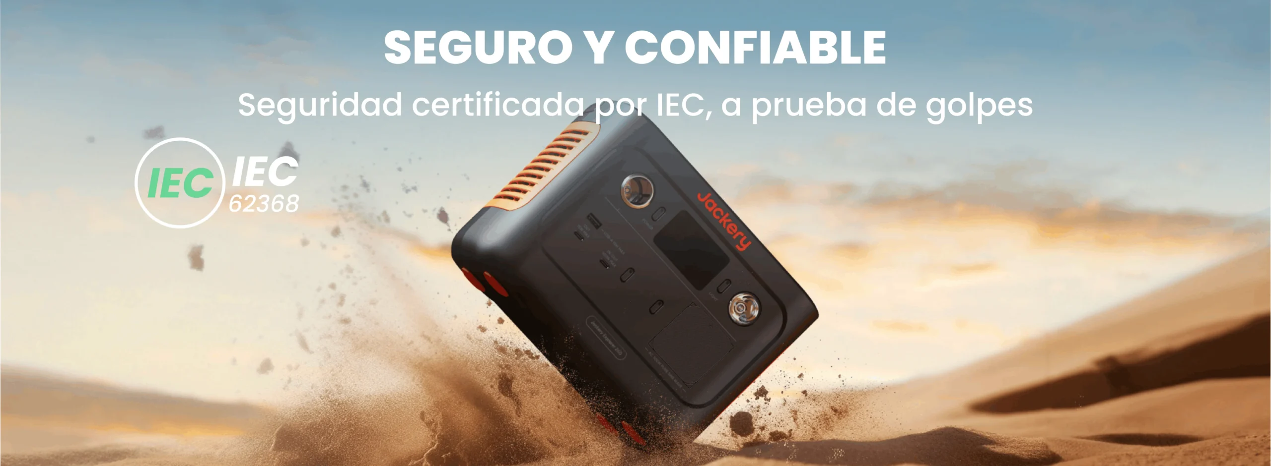 Jackery Explorer 240 v2 resistiendo impactos en un entorno desértico.