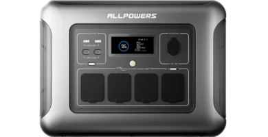 Estación de energía portátil ALLPOWERS R1500 Lite de 1056Wh sobre fondo blanco, mostrando sus dos tomas Schuko frontales de 1600W y su pantalla digital de control.